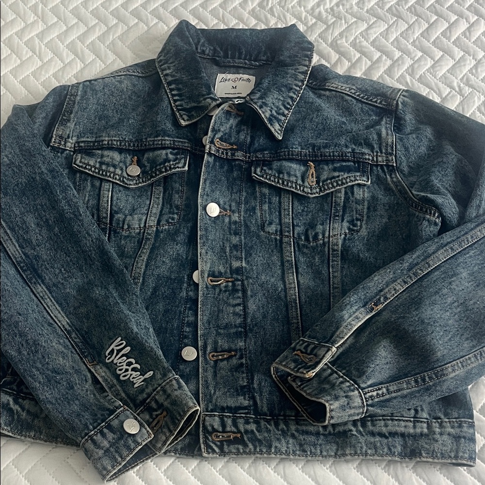 Love in Faith Embroidered Denim Jacket Sz M Like New